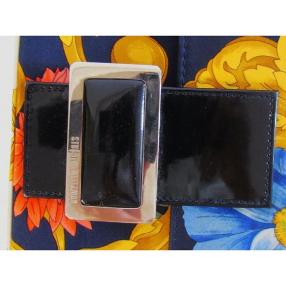 Designer Stuart Weitzman Floral Print Fabric/Patent Leather Handbag - Picture 14 of 14